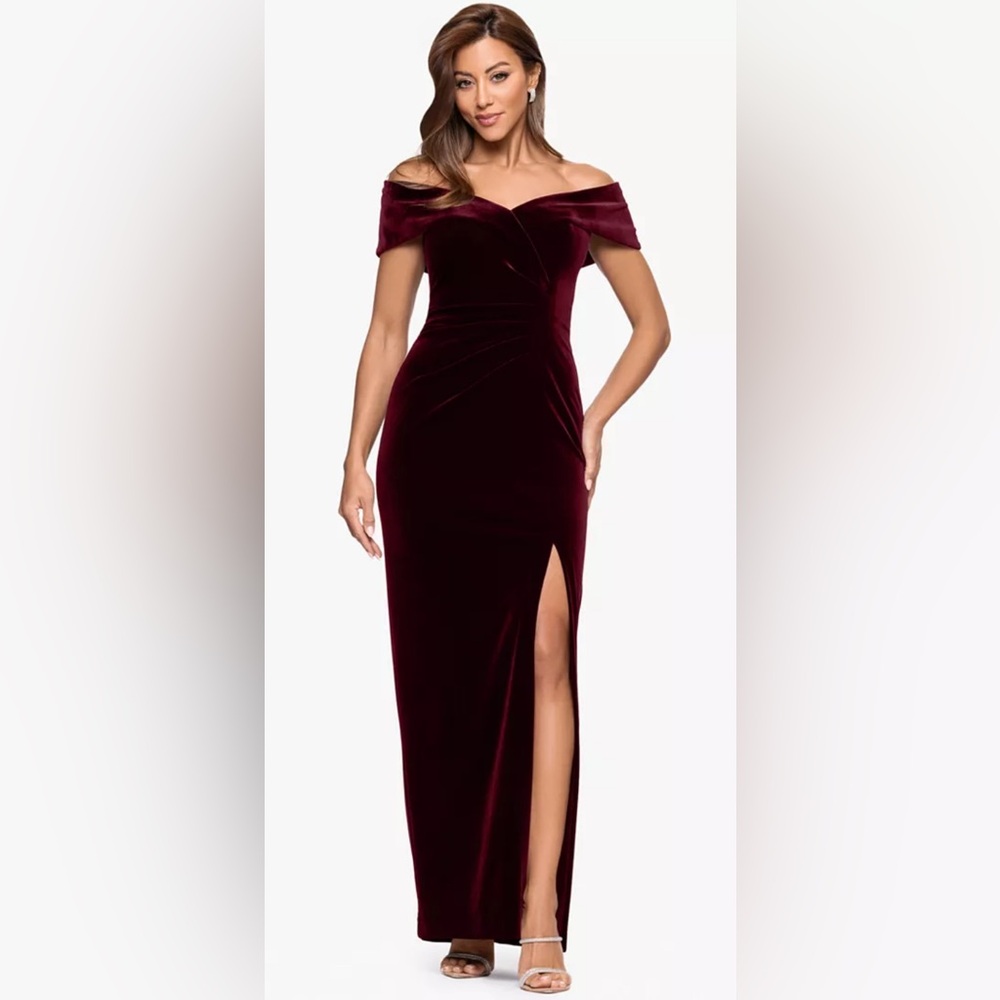 XSCAPE Off-The-Shoulder Sweetheart Red Velvet Gown